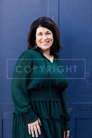 laura.headshots.706