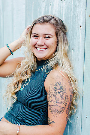 fave.senior-pics-SO136
