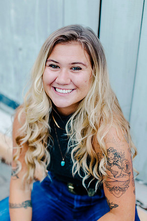 fave.senior-pics-SO145