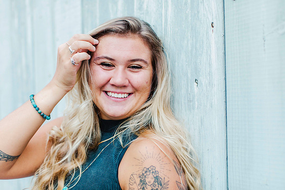 fave.senior-pics-SO139