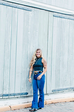 fave.senior-pics-SO110