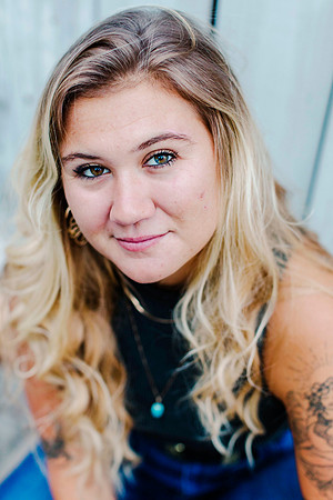 fave.senior-pics-SO155