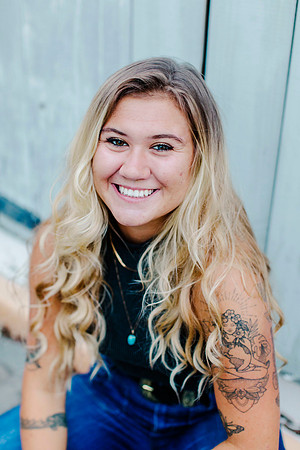 fave.senior-pics-SO144