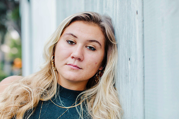 fave.senior-pics-SO114