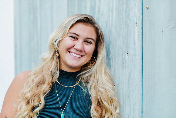 fave.senior-pics-SO127