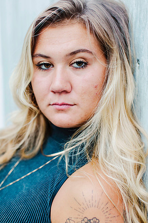 fave.senior-pics-SO129