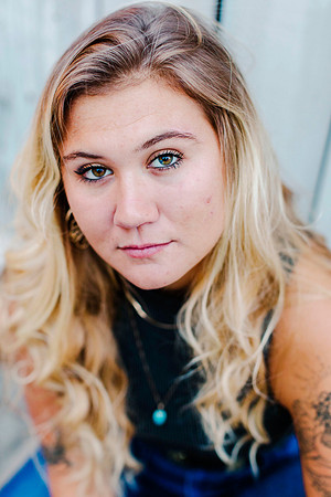 fave.senior-pics-SO154